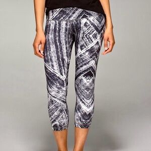 Lululemon Wunder Under Crop ll, Heat Wave, Size 4